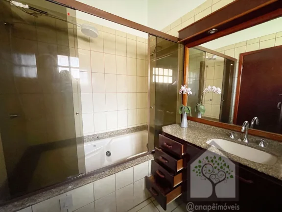 Imagem Casa em Condomínio fechado alto padrão em Sambaqui