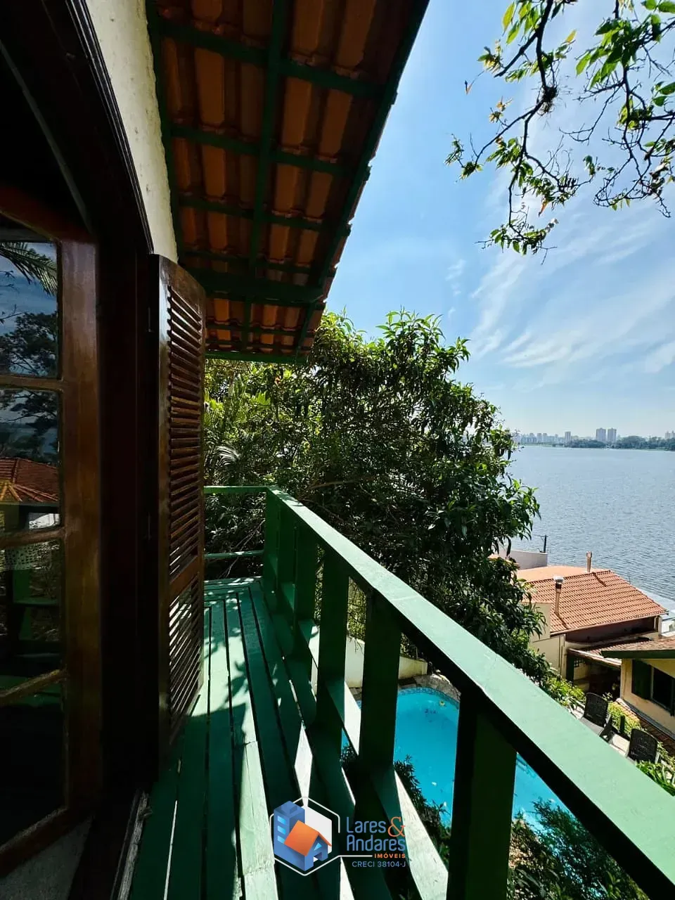 Imagem Casa no condomínio Rua Indore para venda com 3 quartos, 1,000m²