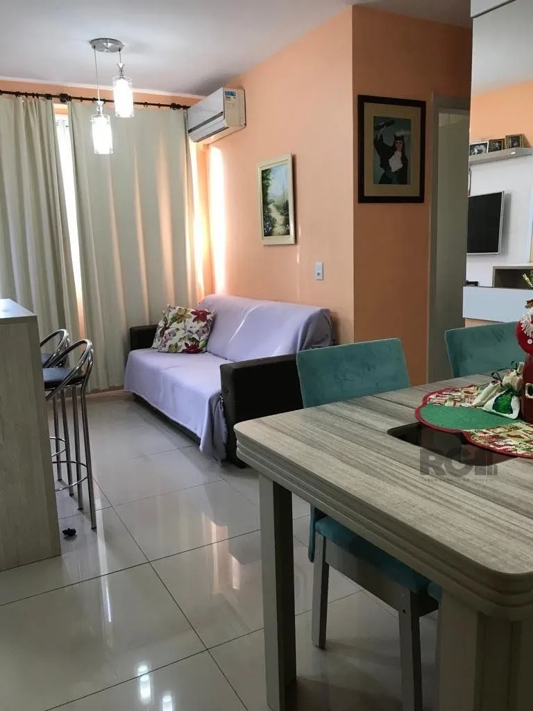 Imagem APARTAMENTO | 02 DORMITÓRIOS | 01 VAGA | SEMI MOBILIADO | CAVALHADA | ZONA SUL