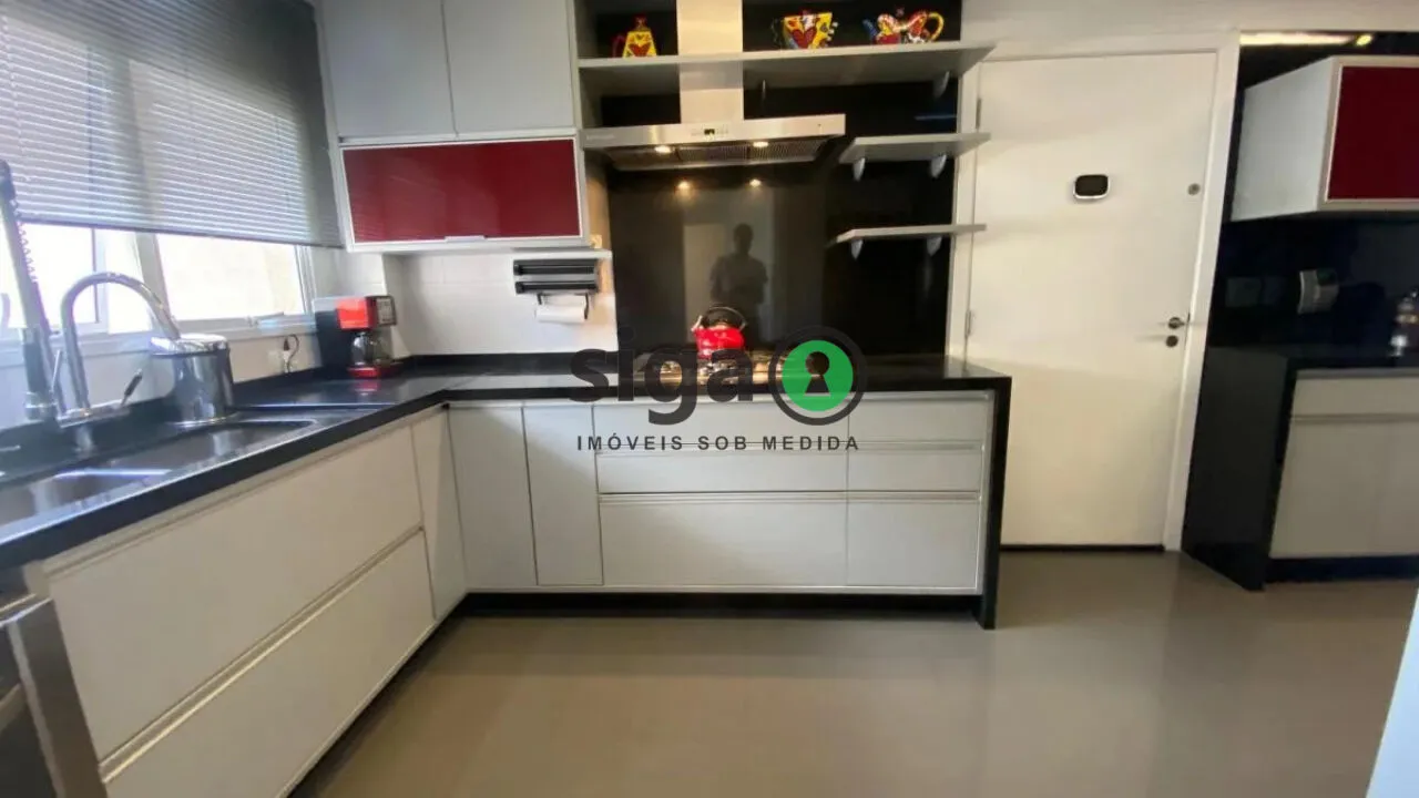Imagem Apartamento à venda na Vila Romana: 206m², 3 dormitórios e 3 vagas