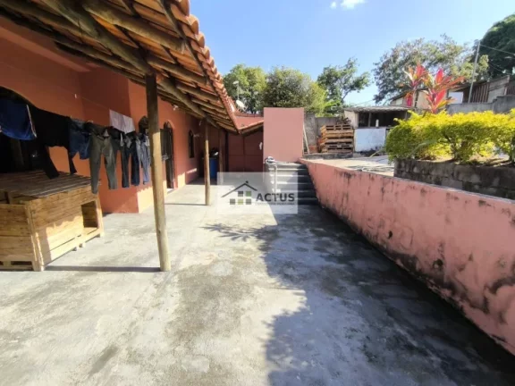 Imagem Casa em lote Individual no Lago Azul em Ibirité