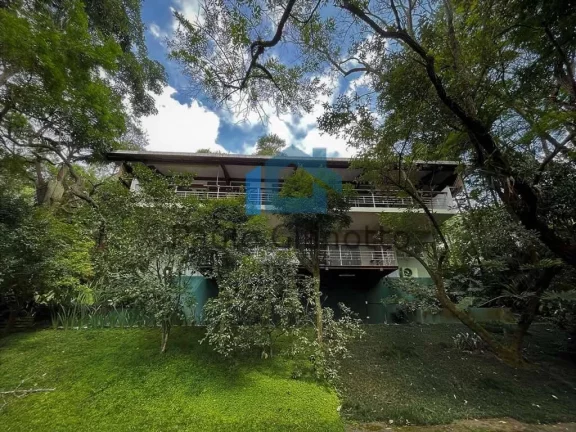 Foto do imóvel Casa à venda em condomínio autoral na Granja Viana em Estrada Taguai