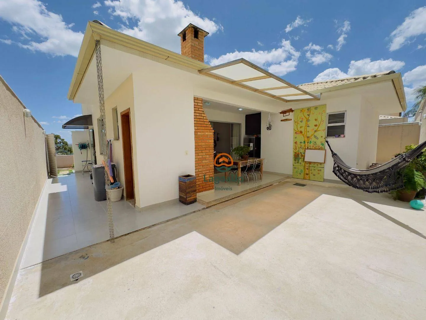 Imagem Casa com 3 dormitórios à venda, 155 m² por R$ 950.000,00 - Condomínio Quintas do Altíssimo - Lagoa Santa/MG