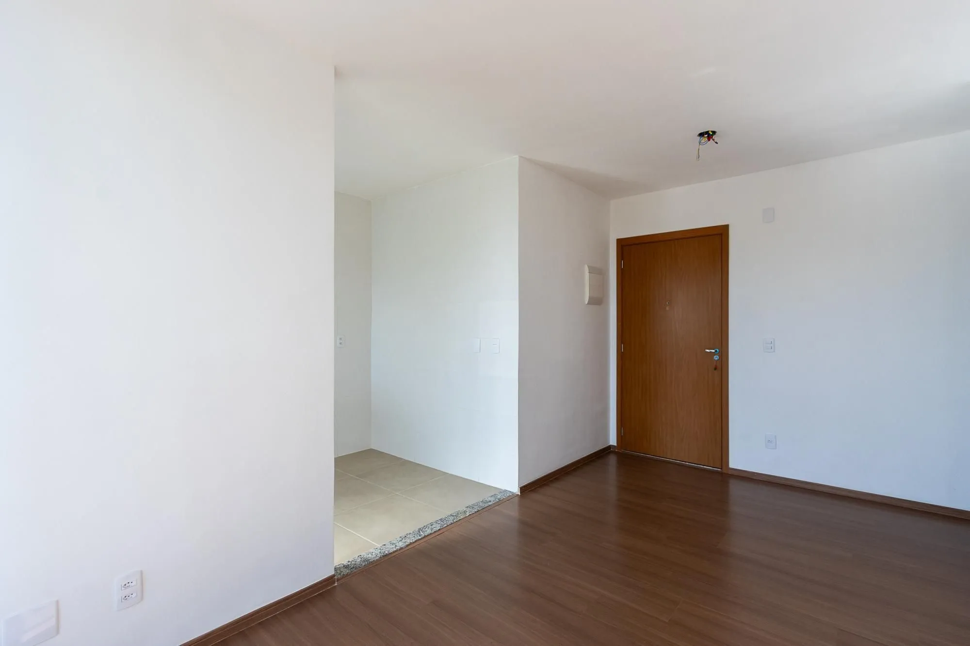 Imagem Apartamento no 5 andar de frente com 2 dormitórios