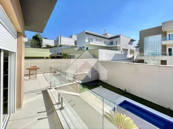 Imagem Casa de Condomínio em Moinho Velho - Cotia
