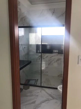 Imagem CASAL IMÓVEIS VENDE BELÍSSIMO SOBRADO 5 SUÍTES RESIDENCIAL CASTANHEIRA