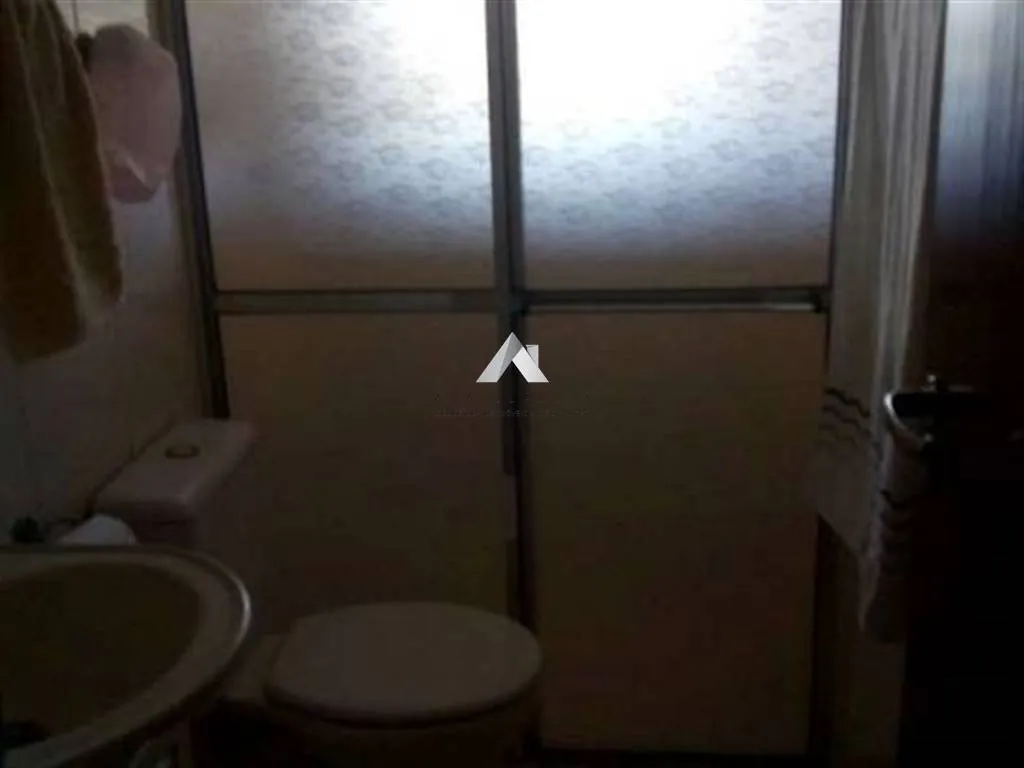 Imagem Casa lado praia a 60 metros do mar, otima localização em Mongaguá