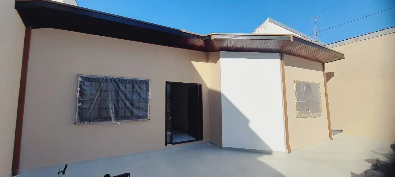 Imagem "Espaço e Conforto para sua família: Casa com Terreno inteiro, para venda e locação, 4 Dormitórios e Quintal Amplo à Venda"