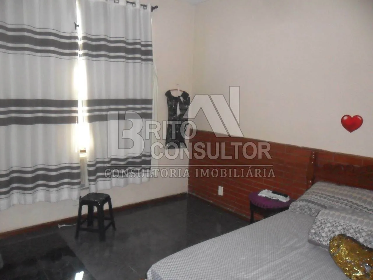 Imagem Vendo Casa Tríplex em Cond Fechado 4 Qts, 4 Vagas, Terraço Mutua - São Gonçalo/RJ.