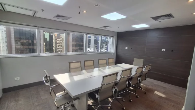 Imagem Conjunto Comercial Mobiliado com 182m² e 8 vagas no Jardim Paulistano.