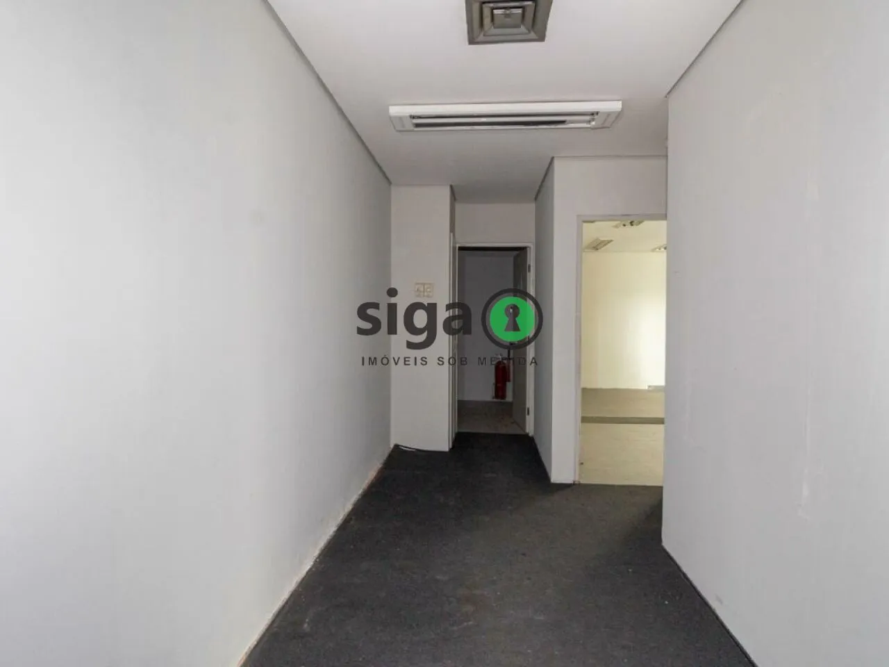 Imagem Loja no térreo com 180m², com 6 salas e 3 banheiros para Locação ou Venda em Alto de Pinheiros