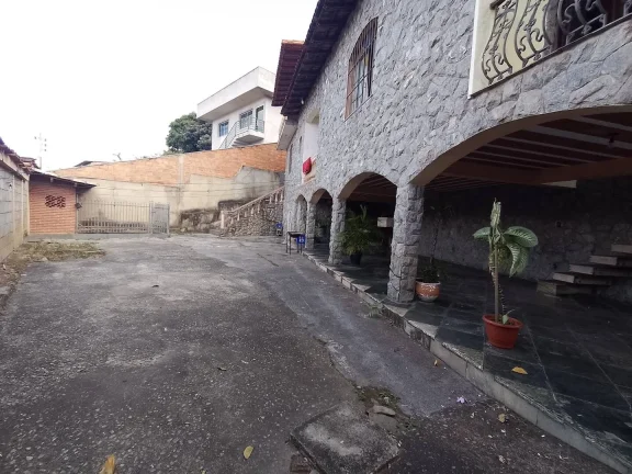 Imagem OPORTUNIDADE ÚNICA CASA NO BAIRRO SÃO SALVADOR !!!!!!!!!!