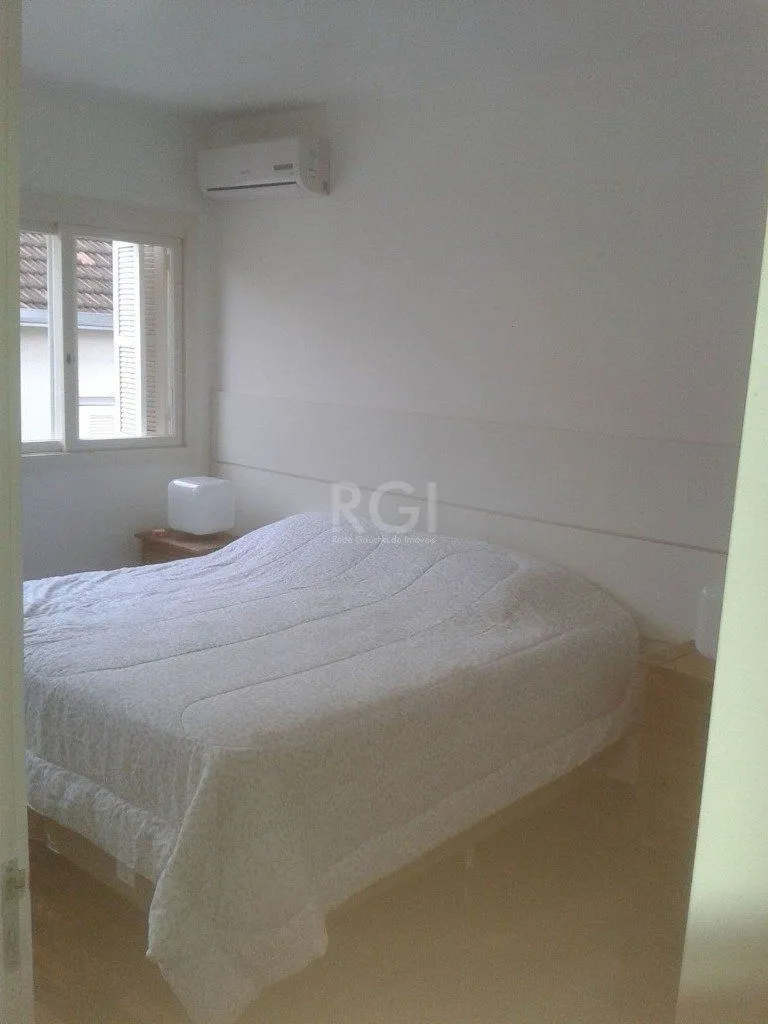 Imagem Apartamento para Venda - 77m², 3 dormitórios, Petrópolis