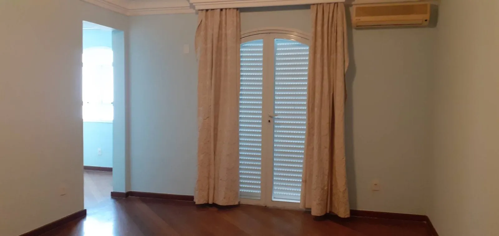Imagem Casa Sobrado 843m² Localizada no Alphaville Residencial 2 - Barueri/SP!