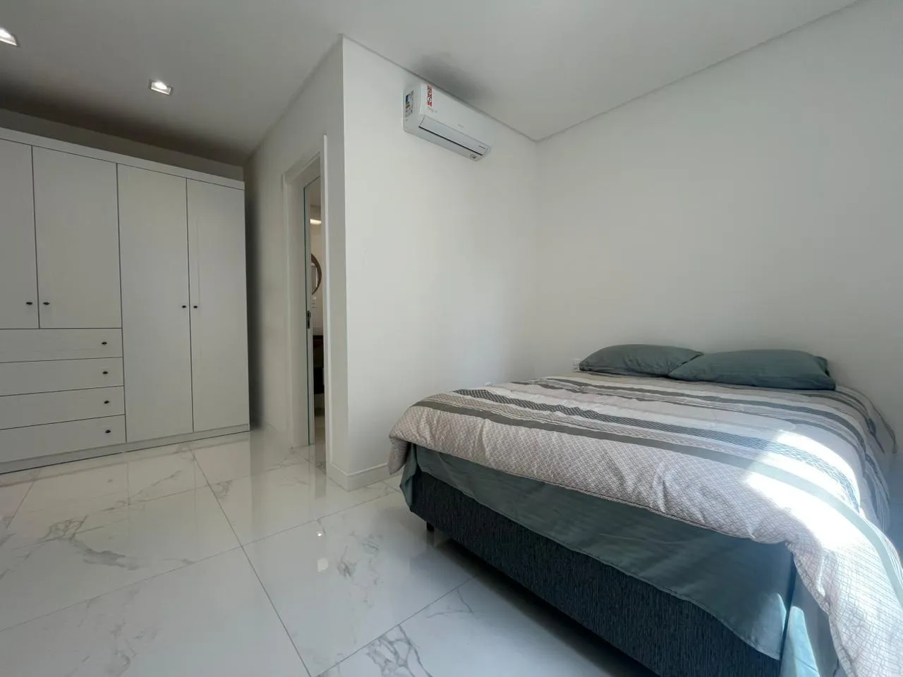 Imagem Apartamento à venda com 159.48m2 por R$ 2.039.505,00