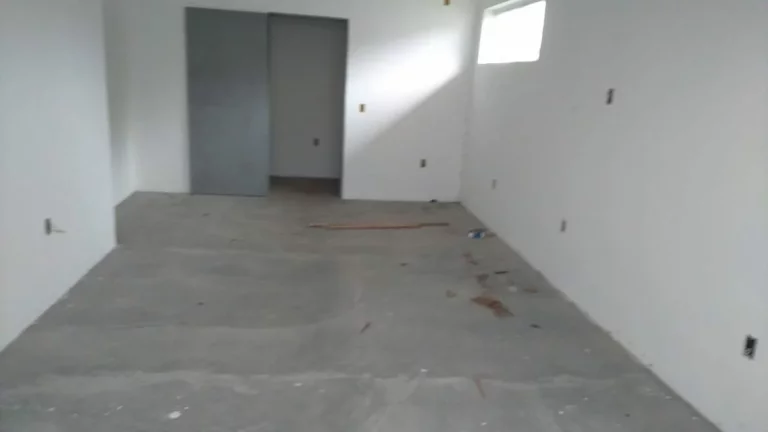 Imagem Casa à Venda, 180m², 3D (3S), 3Vagas, Balneário, Florianópolis/SC