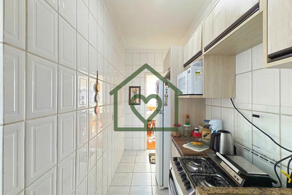 Imagem Este apartamento de 55m² privativos, totalmente reformado, é ideal para quem busca conforto, funci...