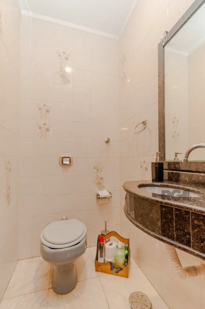 Imagem Casa 394m², 4 dormitórios, 4 vagas no bairro Cristo Redentor