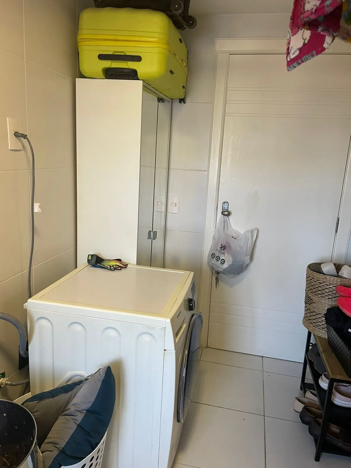 Imagem Apartamento à VENDA, com ótima planta de 137 m² privativos, 3 SUÍTES, 2 vagas, em um condominio com INFRAESTRUTURA DE RESORT, bairro RIO BRANCO.