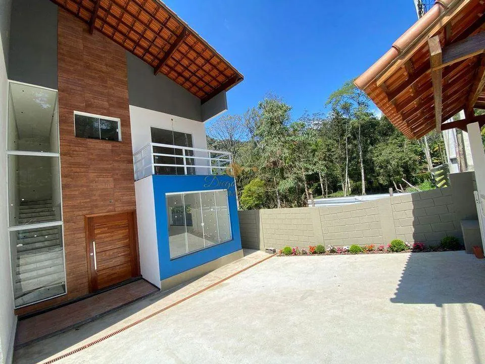 Imagem Casa para Venda em Teresópolis / RJ no bairro Granja Guarani