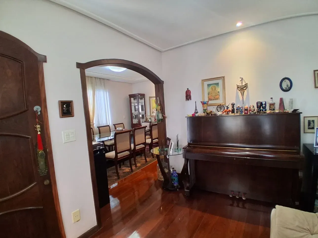 Imagem Casa com 4 Quartos à Venda, 313 m² em Renascença - Belo Horizonte
