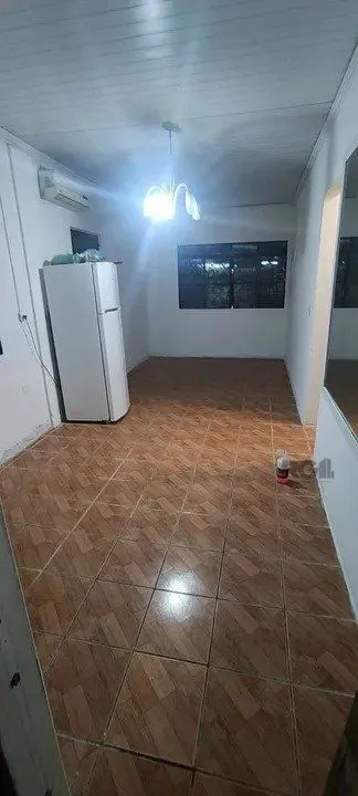 Imagem Casa com 2 quartos, vagas de garagem, piscina, bairro Sarandi, Porto Alegre/RS