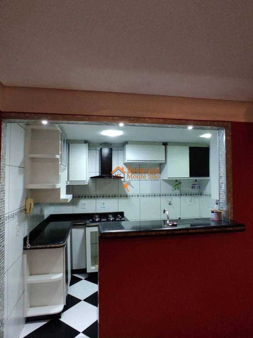 Foto do imóvel Apartamento com 2 dormitórios à venda, 44 m² por R$ 220.000,00 - Água Chata - Guarulhos/SP