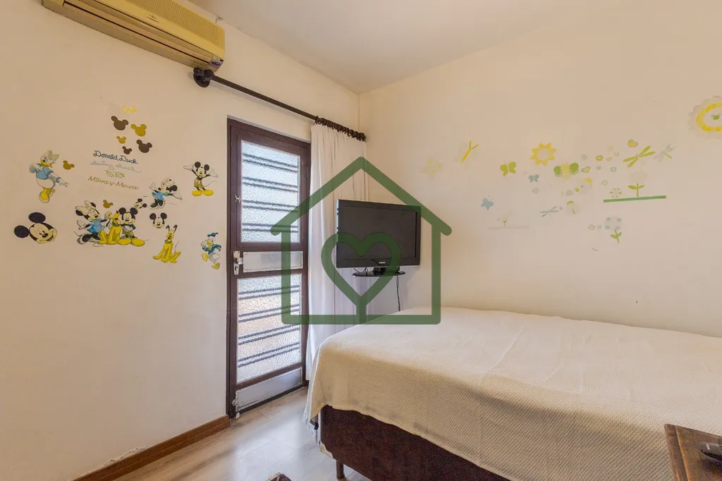 Imagem Casa em condomínio fechado com infraestrutura completa de lazer e segurança no bairro Santa Tereza...