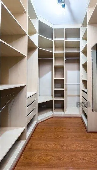 Imagem Casa de 3 dormitórios com 2 vagas de garagem no bairro Jardim Isabel