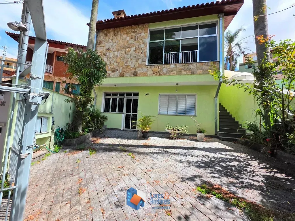 Imagem Casa para venda em Parque São Domingos com 3 quartos, sendo 3 suítes, 405m²