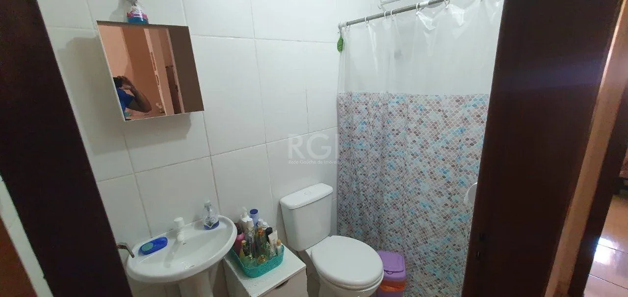 Imagem Casa para Venda - 75m², 2 dormitórios, 1 vaga - Hípica