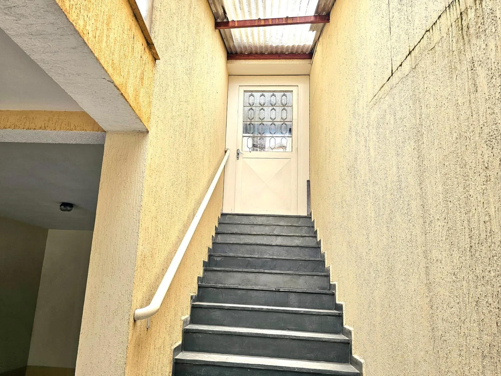 Imagem VENDO LINDO SOBRADO COM 03 SUÍTES NO JARDIM PALMARES!