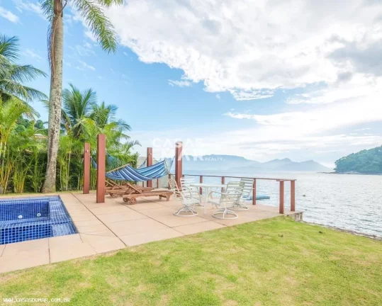 Imagem Casa Frente Mar para Temporada em Angra dos Reis / RJ no bairro Porto Real