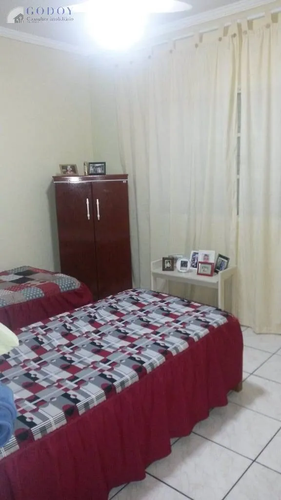 Imagem Casa à venda, 2 Vagas, 748M², Jardim Santa Cecília, Pindamonhangaba - SP