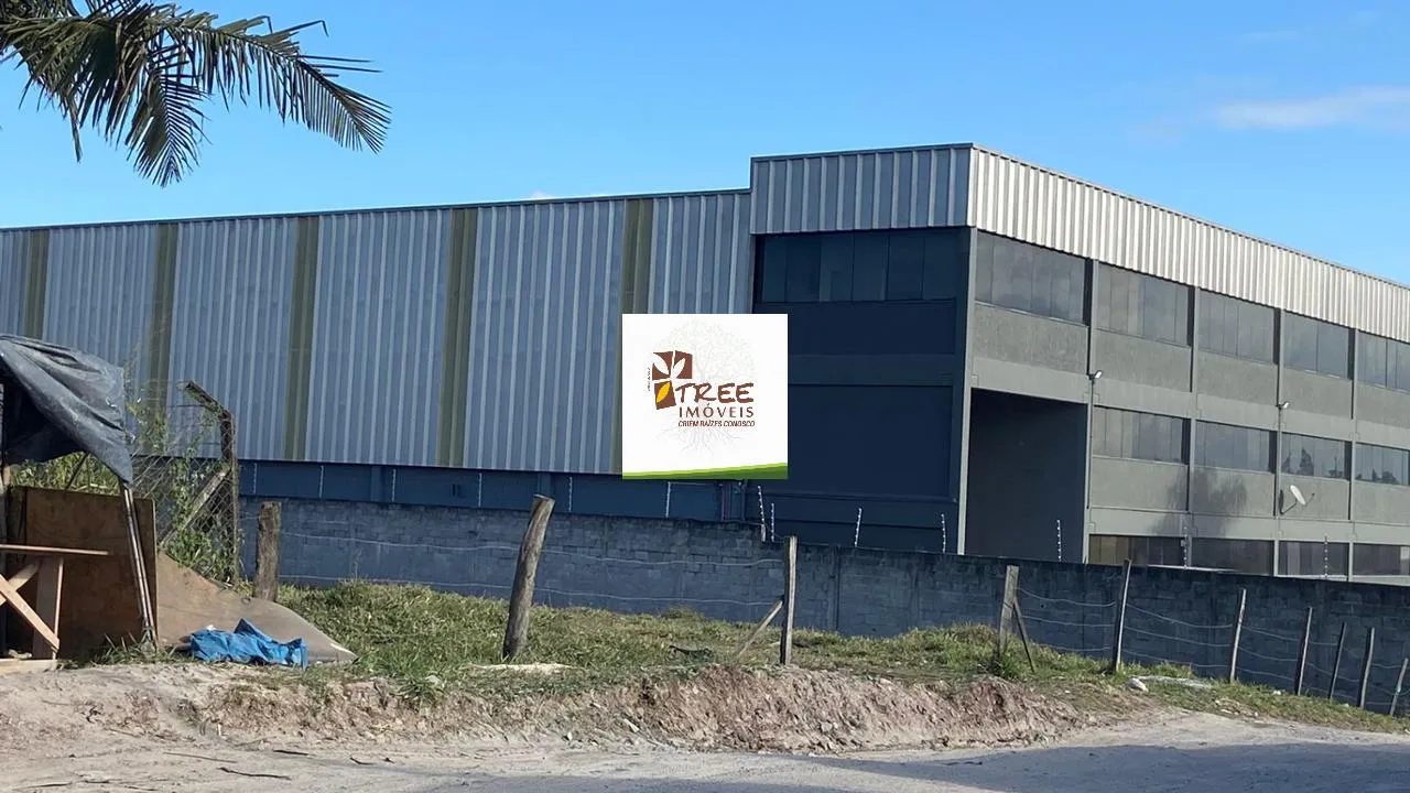 Imagem LOCAÇÃO DE GALPÃO COMERCIAL NO TABOÃO, EM MOGI DAS CRUZES/SP, 7.530m² com pateo de 2.000m², área fabril de 4.500m², 03 docas e ZUP 1. CONSULTE-NOS.