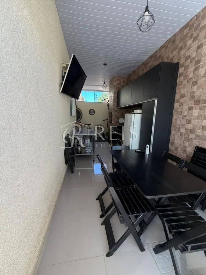 Imagem Casa para Venda em Rio das Ostras, Terra Firme, 3 dormitórios, 1 suíte, 3 banheiros, 1 vaga