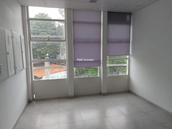 Imagem Prédio inteiro para locação com 643m² na Vila Sônia.