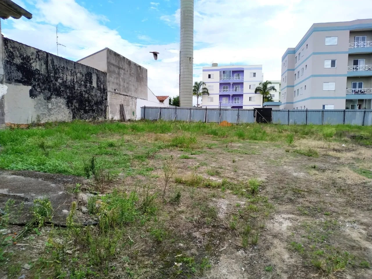 Imagem Terreno à venda 1500M², Crispim, Pindamonhangaba - SP