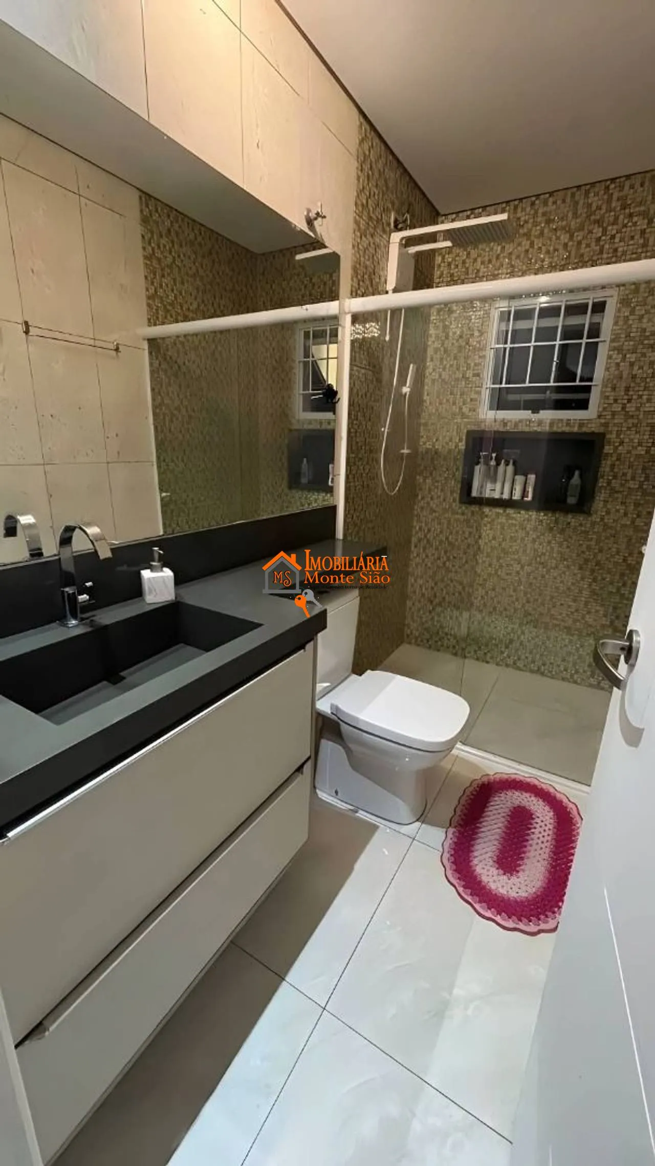 Imagem Sobrado com 3 dormitórios à venda, 250 m² por R$ 740.000,00 - Jardim Presidente Dutra - Guarulhos/SP