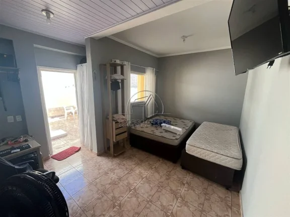 Imagem Espaçosa Casa Térrea 4 Quartos com Piscina em Agenor de Campos
