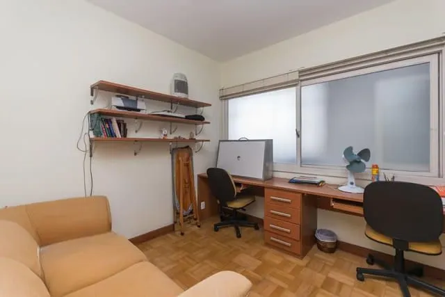 Imagem Apartamento 4 dorms à venda Rua Vinte e Quatro de Outubro, Moinhos de Vento - Porto Alegre