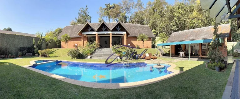Foto do imóvel Casa com 4 quartos / suítes, 637 m² - venda ou aluguel - Jardim Passárgada - Granja Viana - Cotia/SP