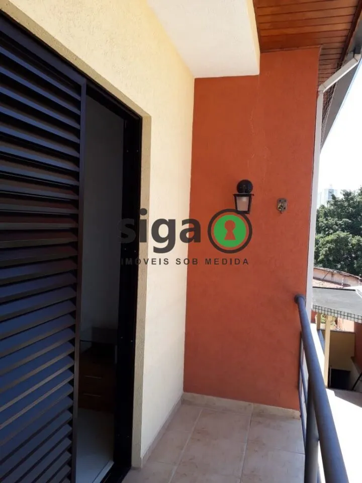 Imagem Sofisticação e Exclusividade em Casa Triplex no Bosque da Saúde