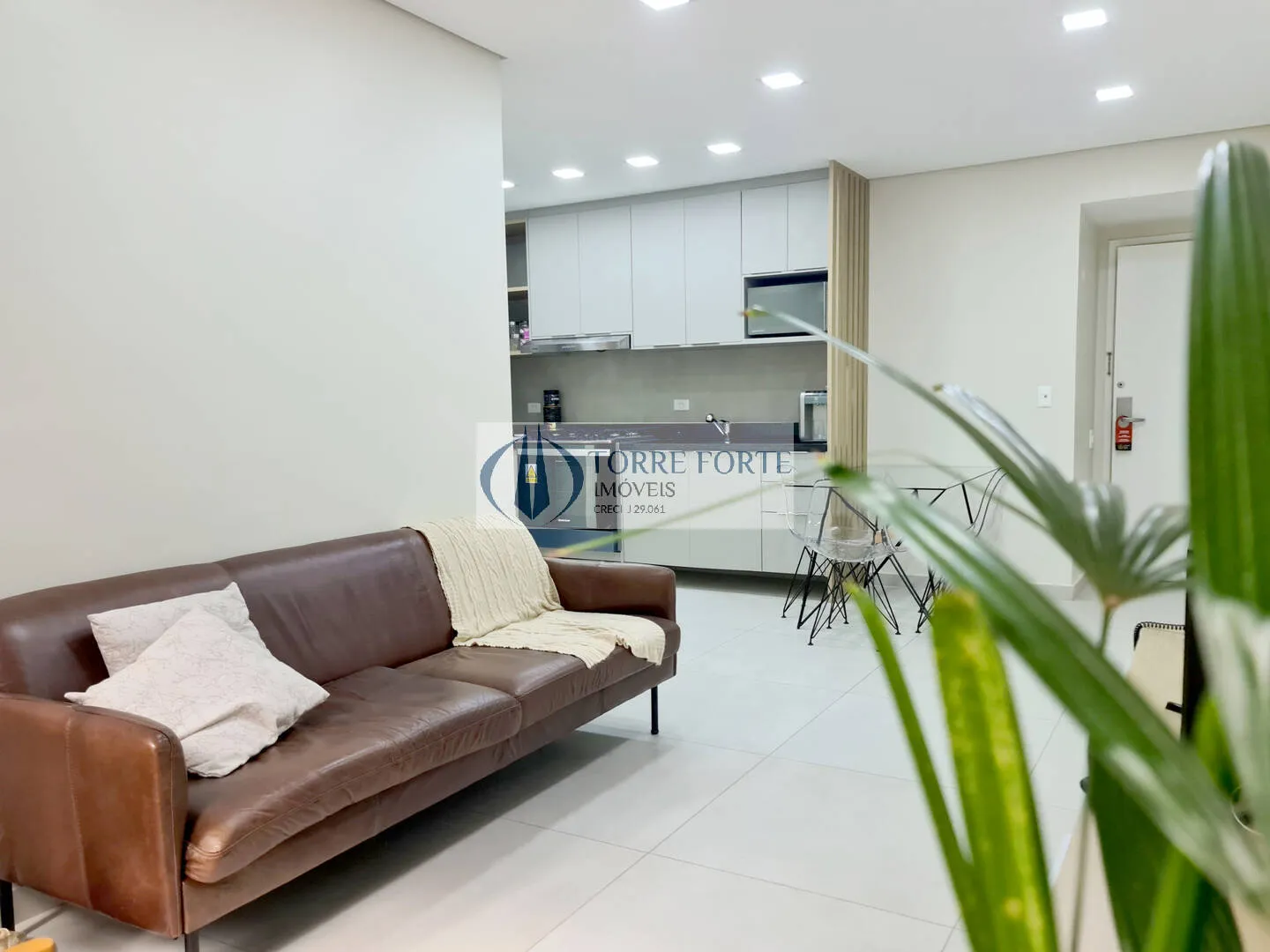 Imagem Ótimo apartamento 61 m², 2 dormitórios sendo 1 suíte, 2 vagas, Jd. América