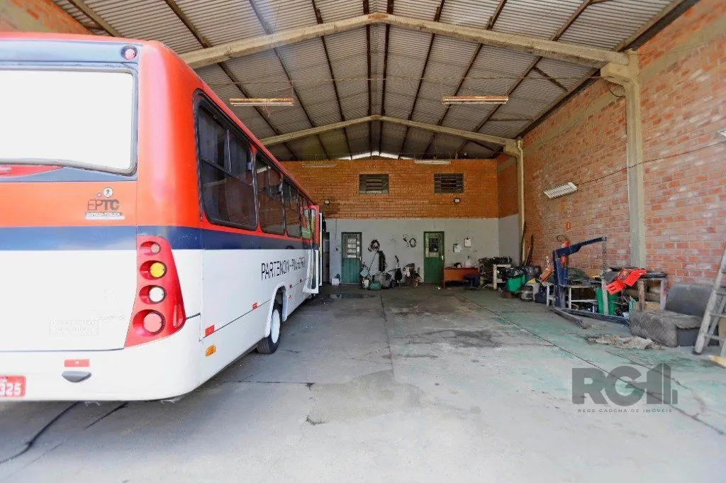 Imagem Vendo com exclusividade, 50m da PUC, terreno com 960 m2, 30,00m x 32,00m