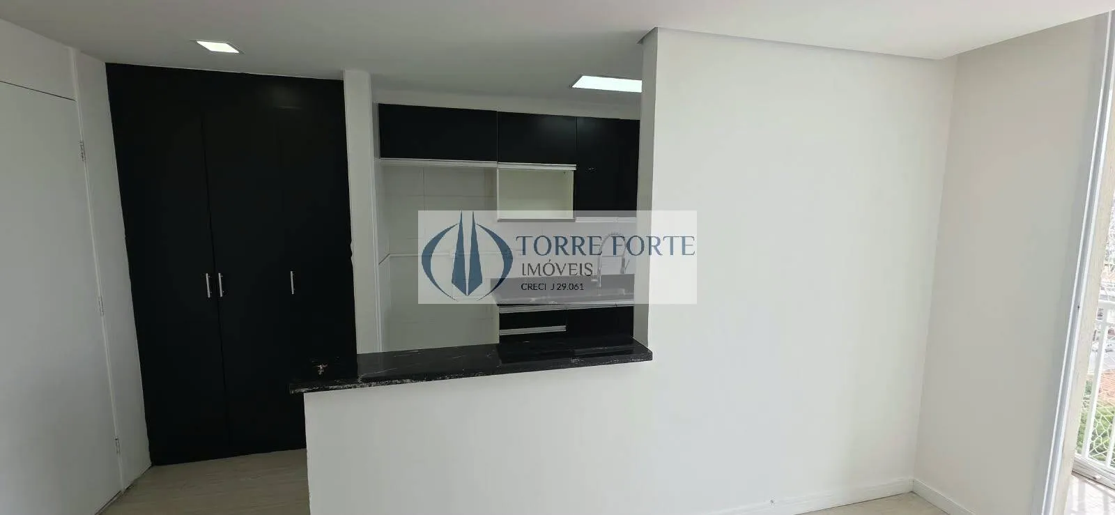 Imagem Apartamento semi-mobiliado com lazer completo