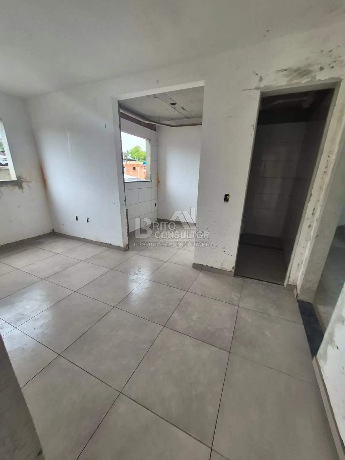 Imagem Apartamento 2 Quartos à Venda no Mutondo | 45,95m² | Varanda | Vaga | São Gonçalo/RJ.