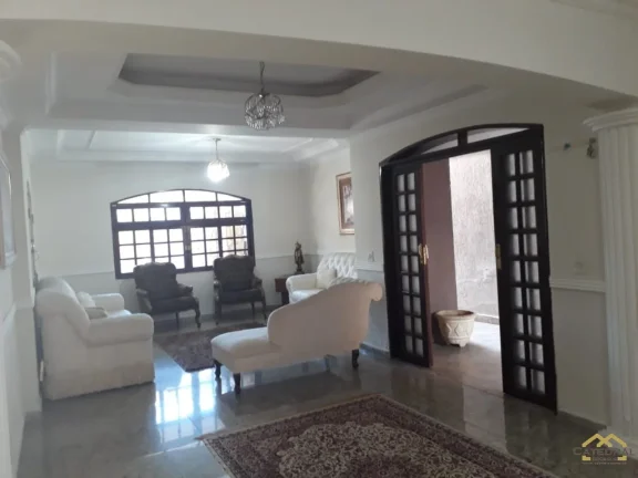 Imagem Sobrado à venda com 04 dormitórios e 04 vagas- Jardim Merci - Jundiaí/SP