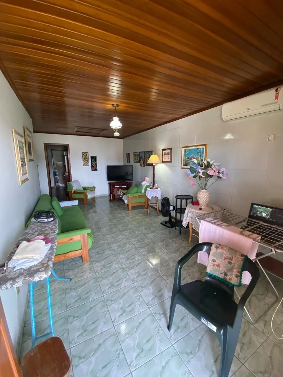Imagem Ótima casa de dois pavimentos localizada no Bairro Restinga