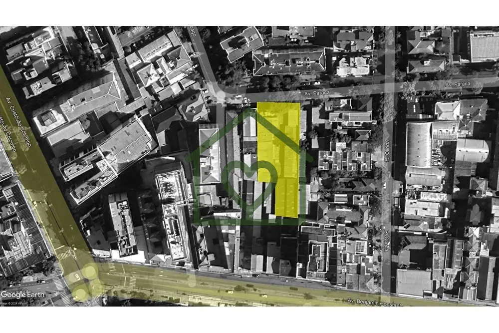 Imagem Terreno limpo, plano em excelente localização. Medindo 30,00 x 64,84 (média), com índice constru...